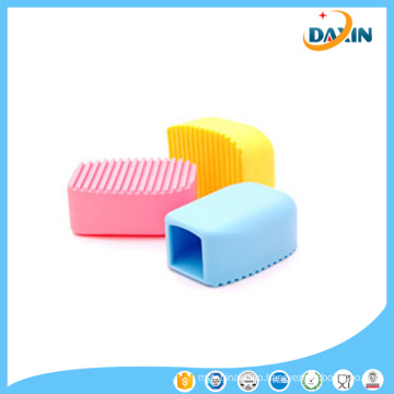 Creative Gift Wholesale Eco-Friendly Durable Soft Silicone Clothes Washing Brush